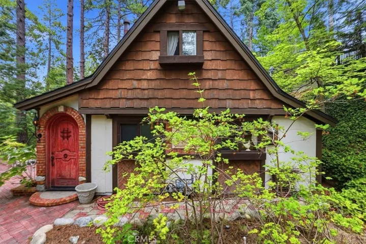 24818 Felsen Drive, Crestline, California 92325