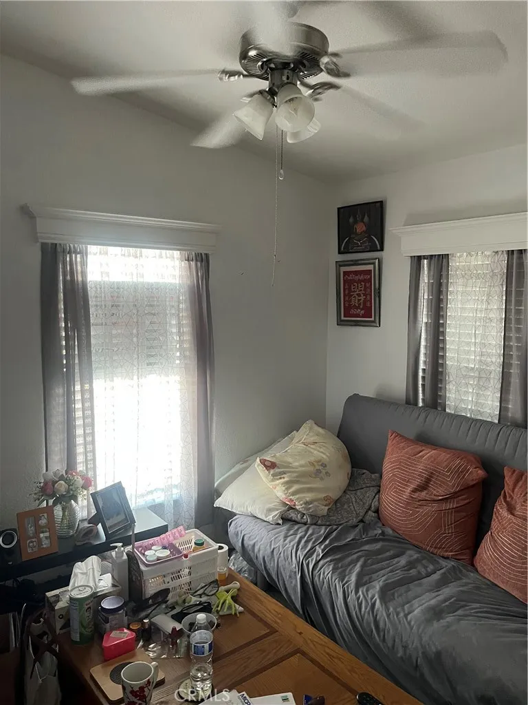 7560 Woodman Pl Spc#52, Van Nuys, California 91405 — photo 5