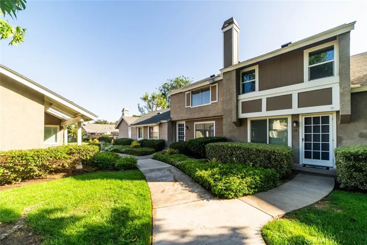 24 Elderglen, Irvine, California 92604
