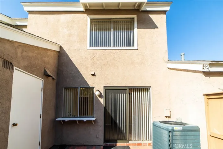 24 Elderglen, Irvine, California 92604