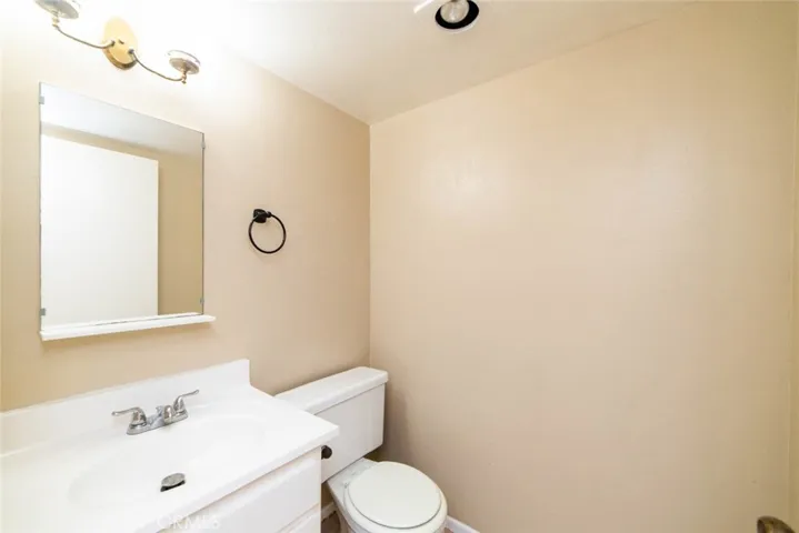 24 Elderglen, Irvine, California 92604