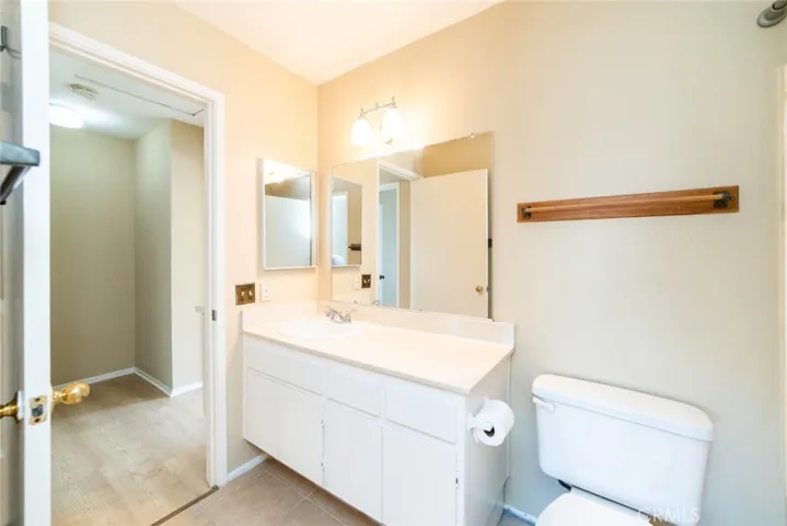 24 Elderglen, Irvine, California 92604
