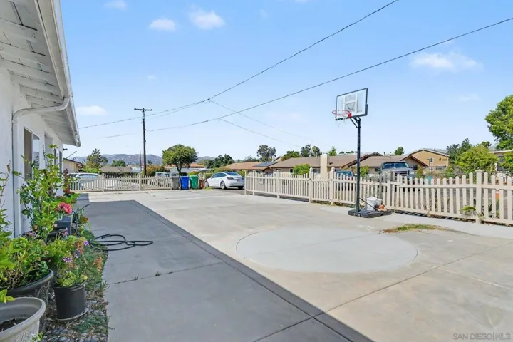 8792 Blue Boy Lane, Santee, California 92071