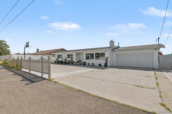 8792 Blue Boy Lane, Santee, California 92071