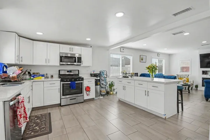 8792 Blue Boy Lane, Santee, California 92071