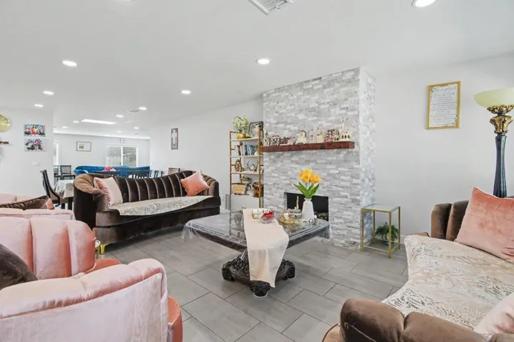 8792 Blue Boy Lane, Santee, California 92071