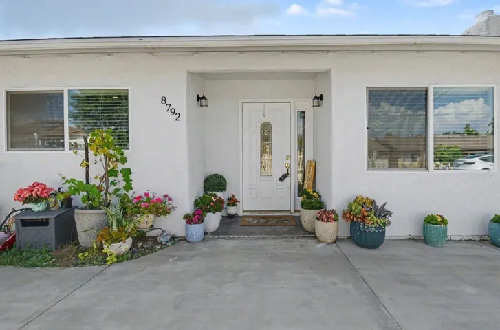 8792 Blue Boy Lane, Santee, California 92071