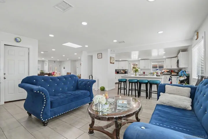 8792 Blue Boy Lane, Santee, California 92071