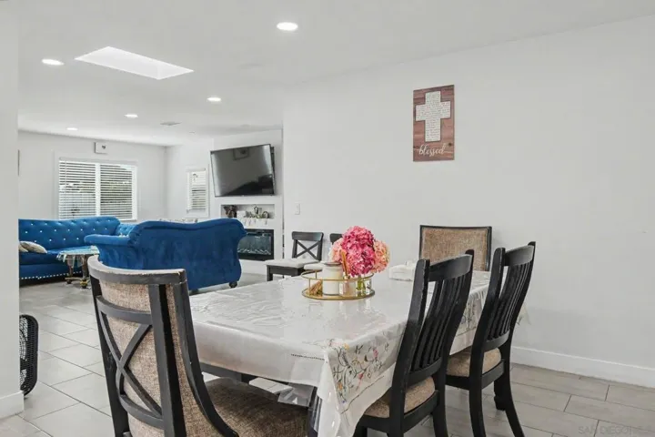 8792 Blue Boy Lane, Santee, California 92071