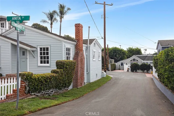 Just 3 blocks to the Pacific Ocean in the heart of Laguna Beach village neighborhood. Many say its the best place to live!