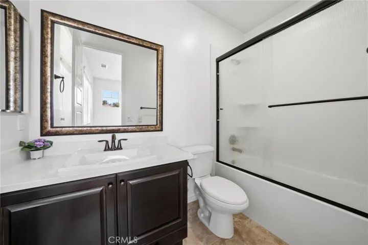 22384 Riverstream Court, Saugus, California 91350