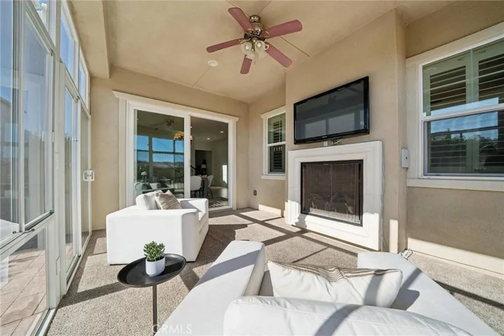 22384 Riverstream Court, Saugus, California 91350