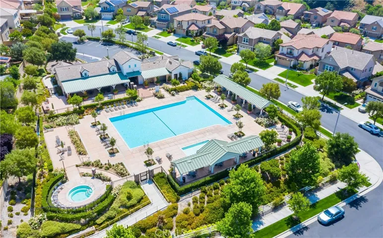 22384 Riverstream Court, Saugus, California 91350