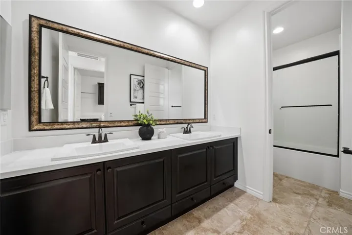 22384 Riverstream Court, Saugus, California 91350