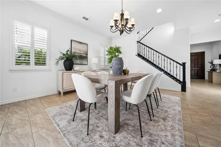 22384 Riverstream Court, Saugus, California 91350