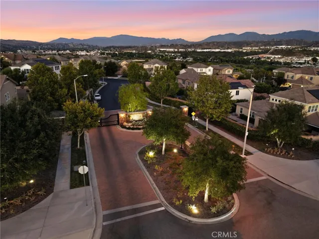 22384 Riverstream Court, Saugus, California 91350