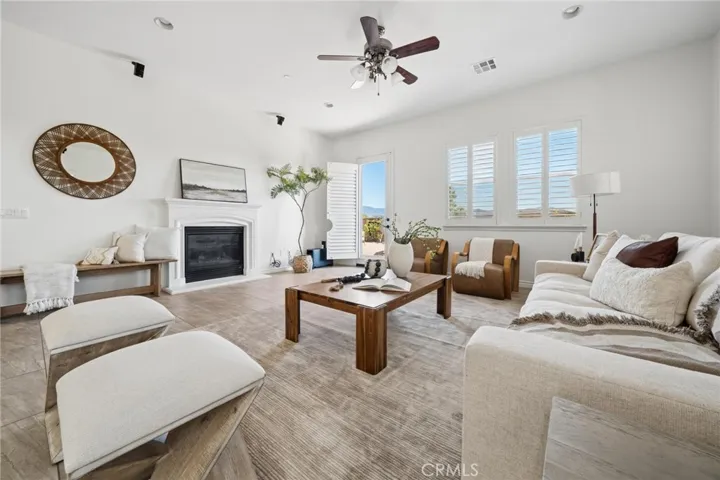22384 Riverstream Court, Saugus, California 91350