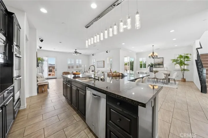 22384 Riverstream Court, Saugus, California 91350
