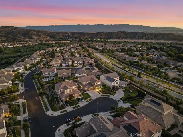 22384 Riverstream Court, Saugus, California 91350