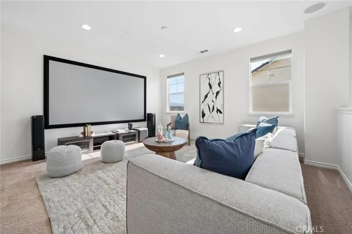 22384 Riverstream Court, Saugus, California 91350
