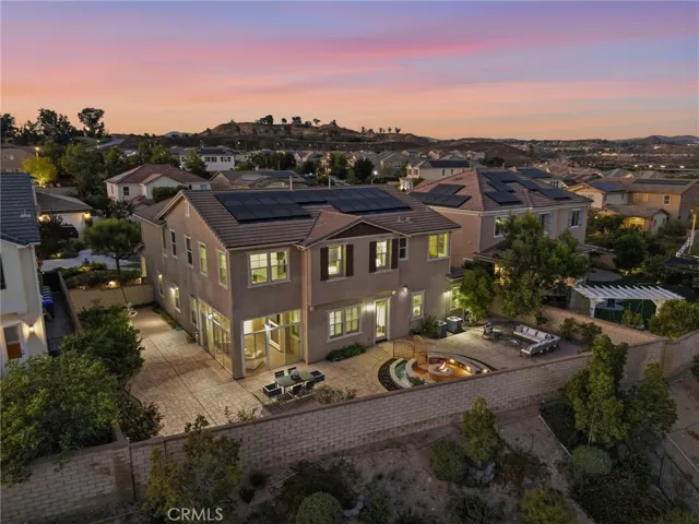 22384 Riverstream Court, Saugus, California 91350