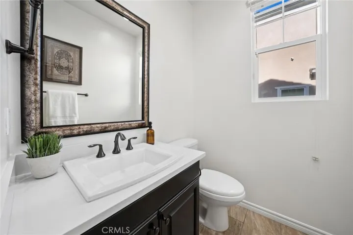 22384 Riverstream Court, Saugus, California 91350
