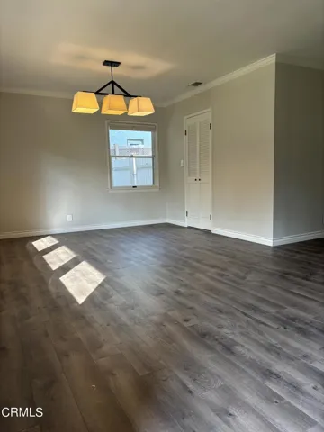 Dining Area 1