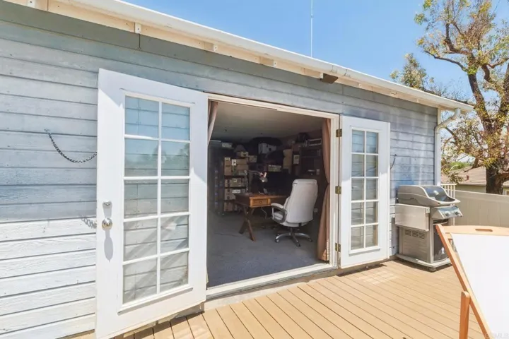 916 Sunset Dr, Vista, California 92081