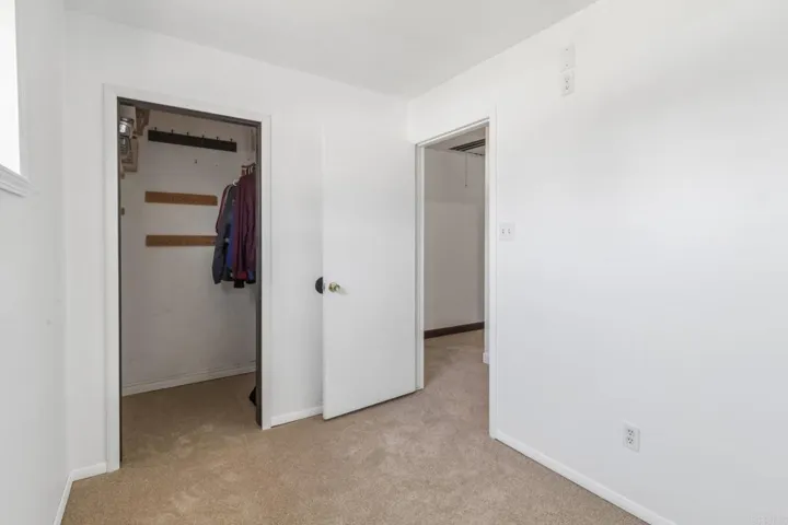 916 Sunset Dr, Vista, California 92081