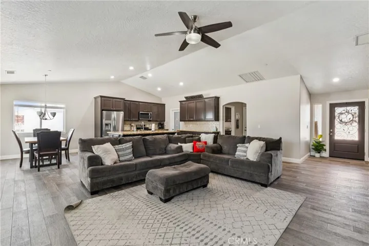 18103 Manzanita, Hesperia, California 92345