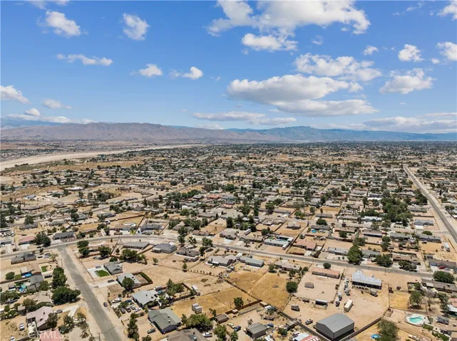 18103 Manzanita, Hesperia, California 92345