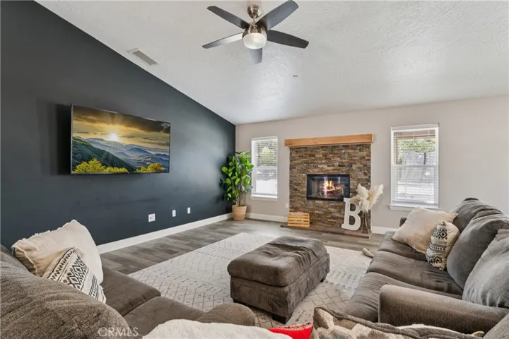 18103 Manzanita, Hesperia, California 92345
