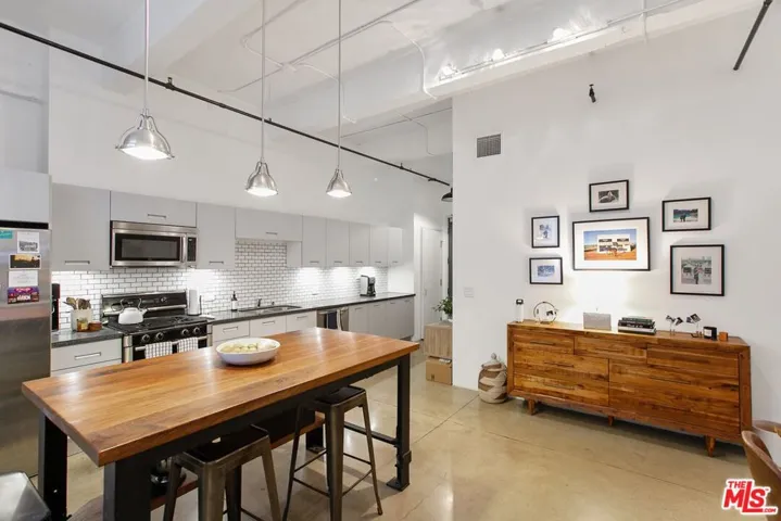 738 S Los Angeles Street 407, Los Angeles, California 90014
