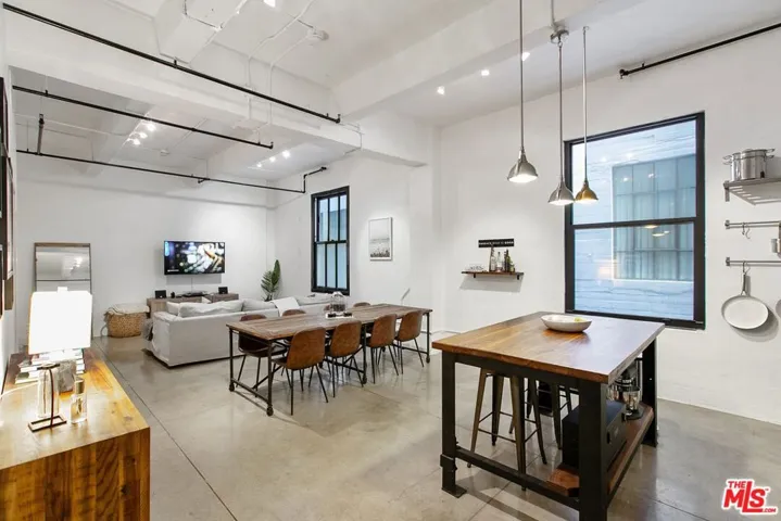 738 S Los Angeles Street 407, Los Angeles, California 90014