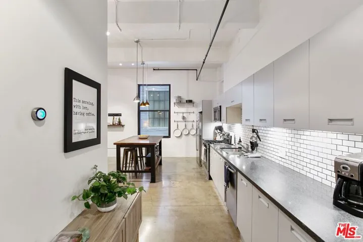 738 S Los Angeles Street 407, Los Angeles, California 90014