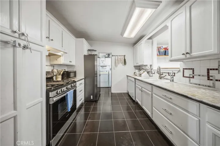 1263 S Primrose, Ridgecrest, California 93555