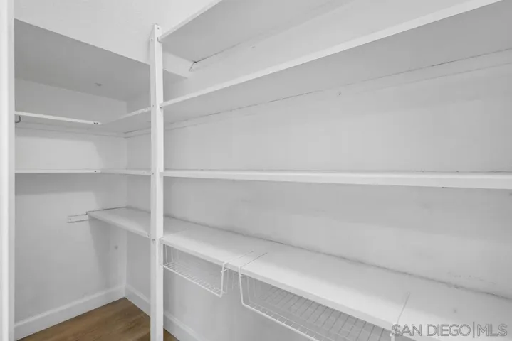 5575 Caminito Roberto, San Diego, California 92111