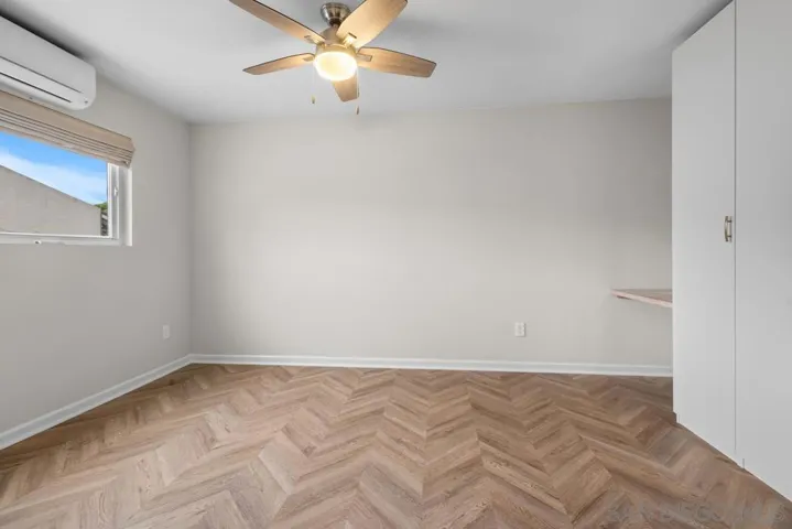 5575 Caminito Roberto, San Diego, California 92111