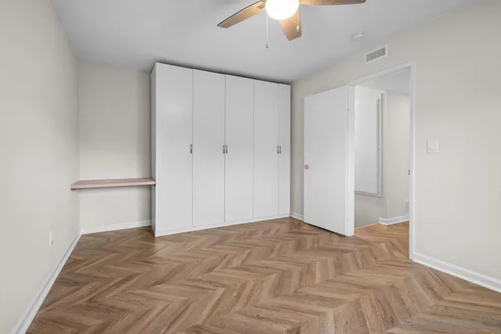 5575 Caminito Roberto, San Diego, California 92111