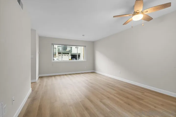 5575 Caminito Roberto, San Diego, California 92111