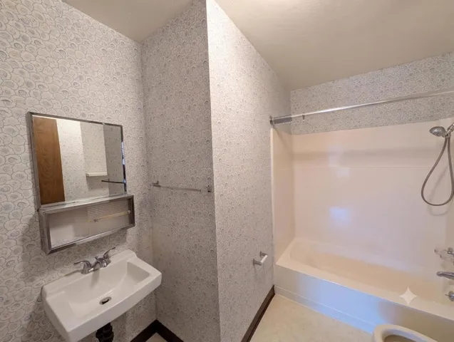 1834 Macduee Way, San Jose, California 95121