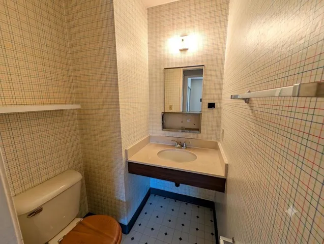 1834 Macduee Way, San Jose, California 95121
