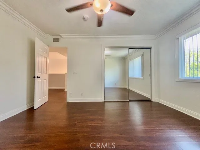 2558 Orange Avenue F, Costa Mesa, California 92627