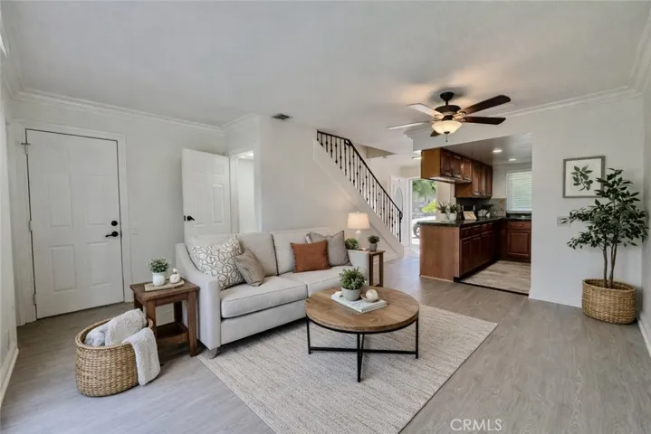 2558 Orange Avenue F, Costa Mesa, California 92627