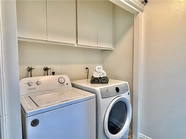 2558 Orange Avenue F, Costa Mesa, California 92627