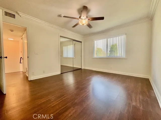 2558 Orange Avenue F, Costa Mesa, California 92627