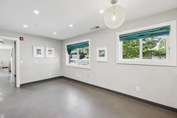 3131 Alameda De Las Pulgas, Menlo Park, California 94025