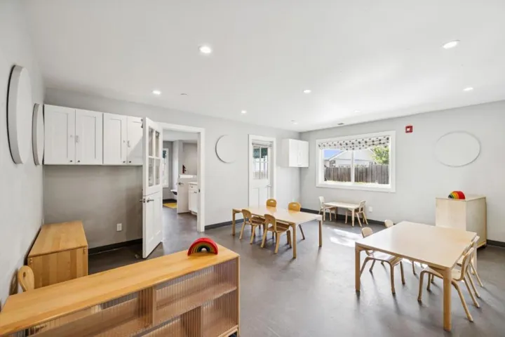 3131 Alameda De Las Pulgas, Menlo Park, California 94025