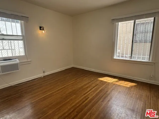 942 Havenhurst Drive, West Hollywood, California 90046