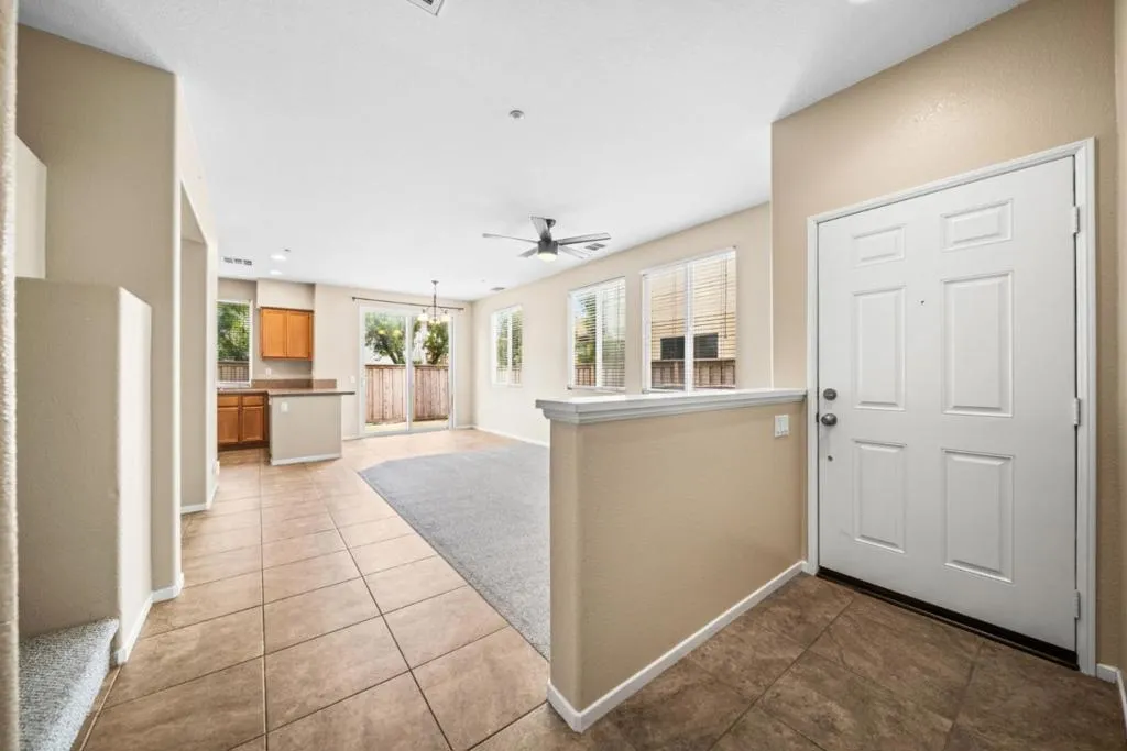 25265 Windy Cove Street 1, Murrieta, California 92562 — photo 5